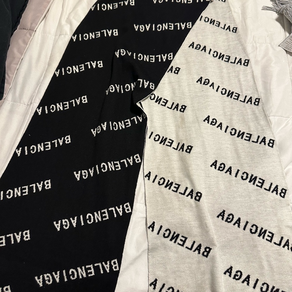 BALENCIAGA SCARF